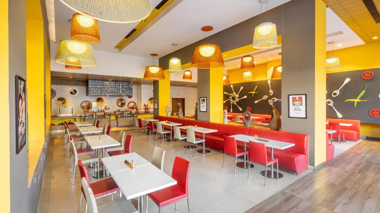 Ibis Gurgaon Golf Course Road - An Accor Brand Ξενοδοχείο Εξωτερικό φωτογραφία