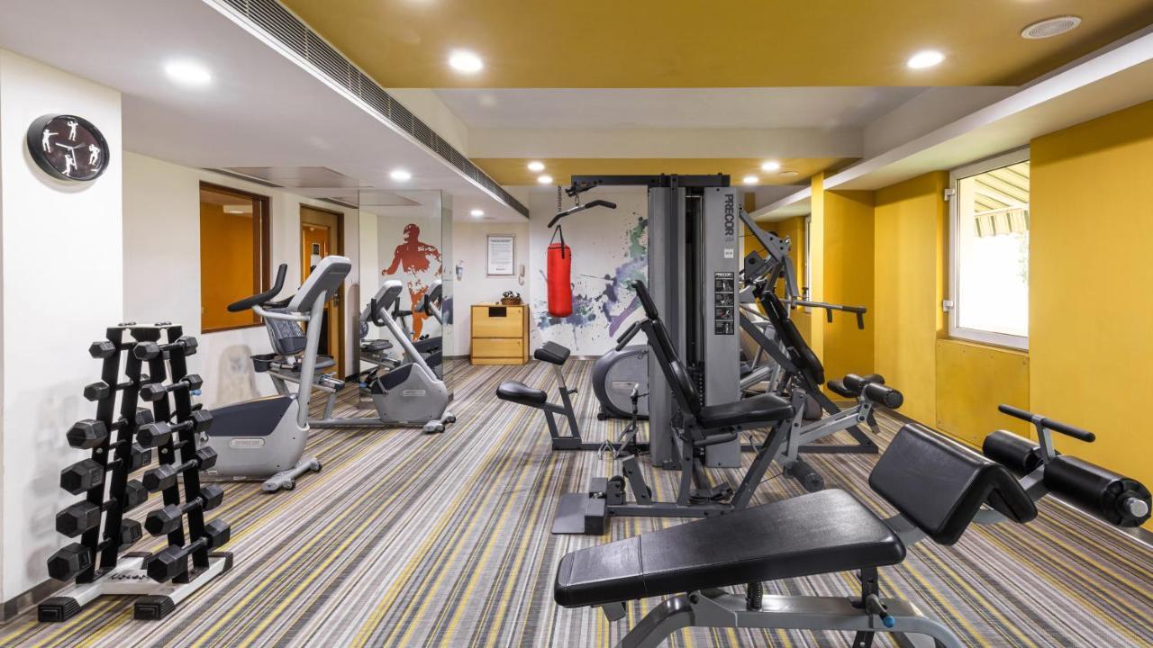 Ibis Gurgaon Golf Course Road - An Accor Brand Ξενοδοχείο Εξωτερικό φωτογραφία
