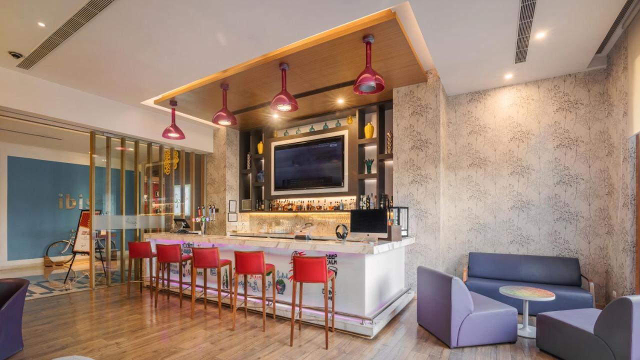 Ibis Gurgaon Golf Course Road - An Accor Brand Ξενοδοχείο Εξωτερικό φωτογραφία