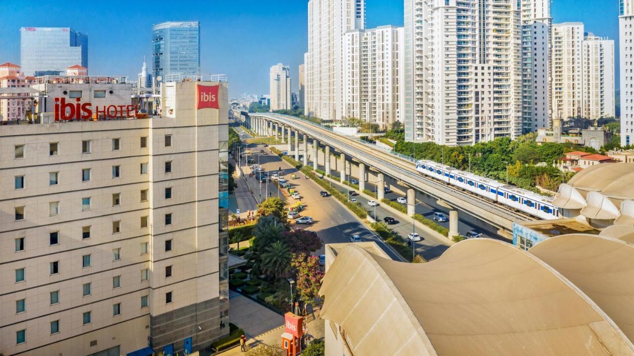 Ibis Gurgaon Golf Course Road - An Accor Brand Ξενοδοχείο Εξωτερικό φωτογραφία